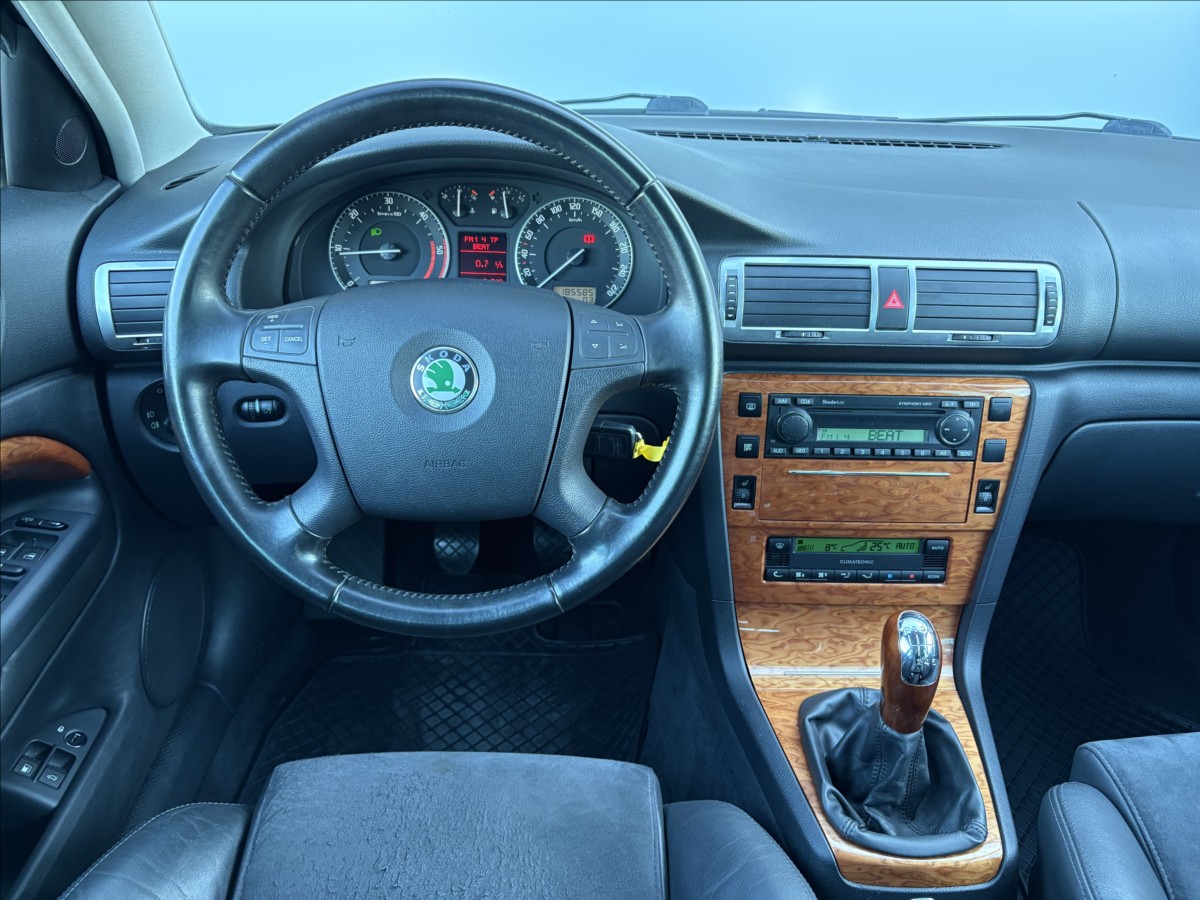 skoda-superb-2-0-tdi-103-kw-elegance-cz - 6