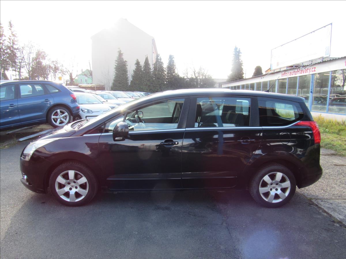 peugeot-5008-2-0-hdi-110kw - 6