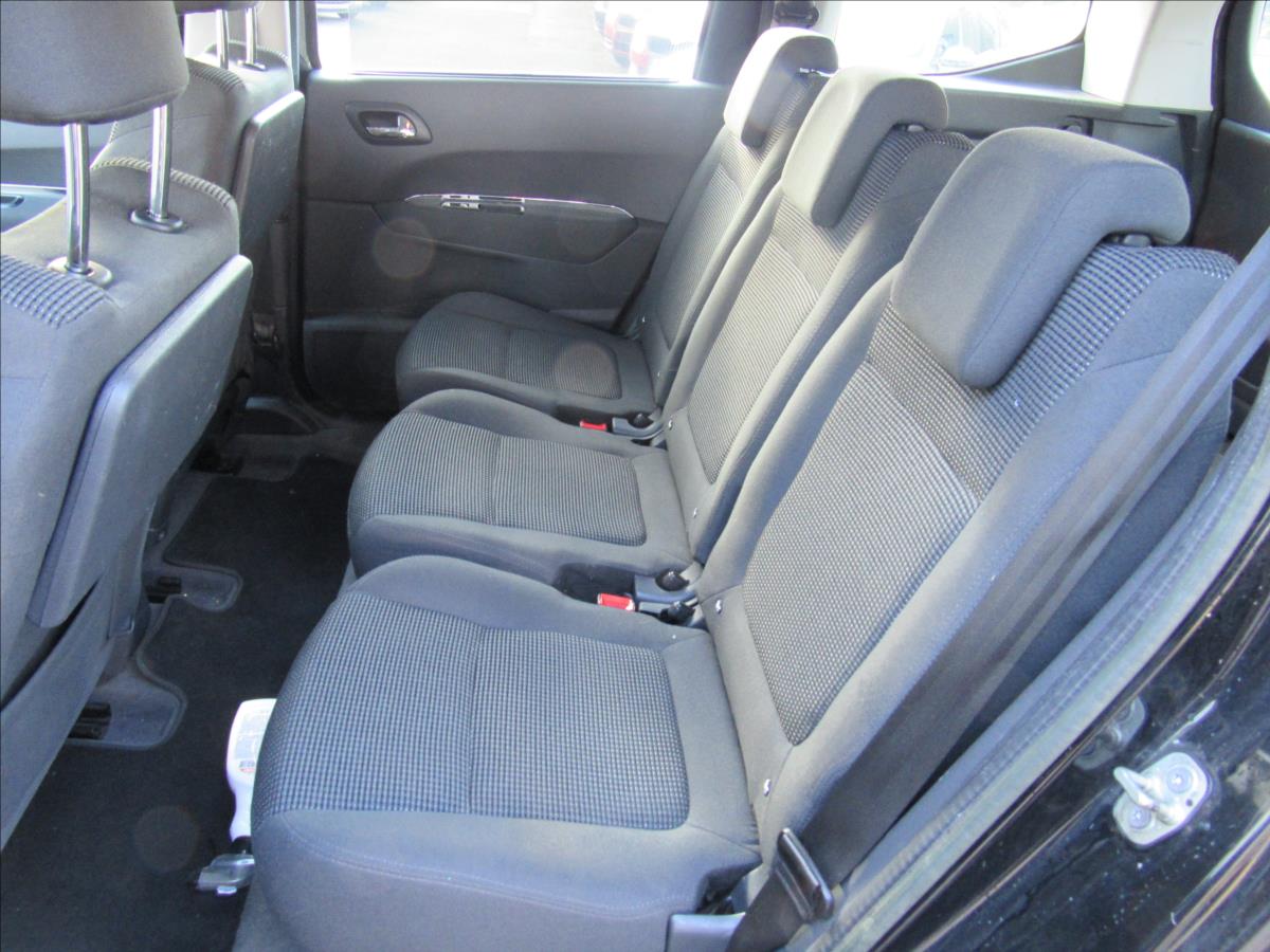 peugeot-5008-2-0-hdi-110kw - 9