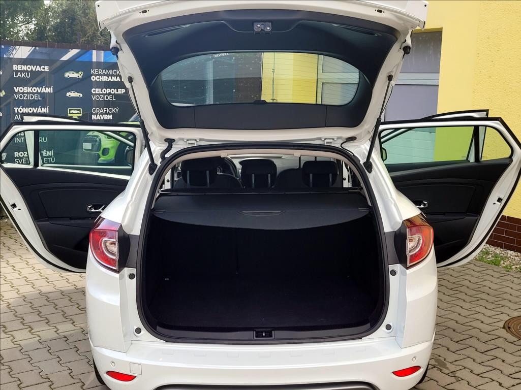 renault-megane-1-5-dci-limited - 9