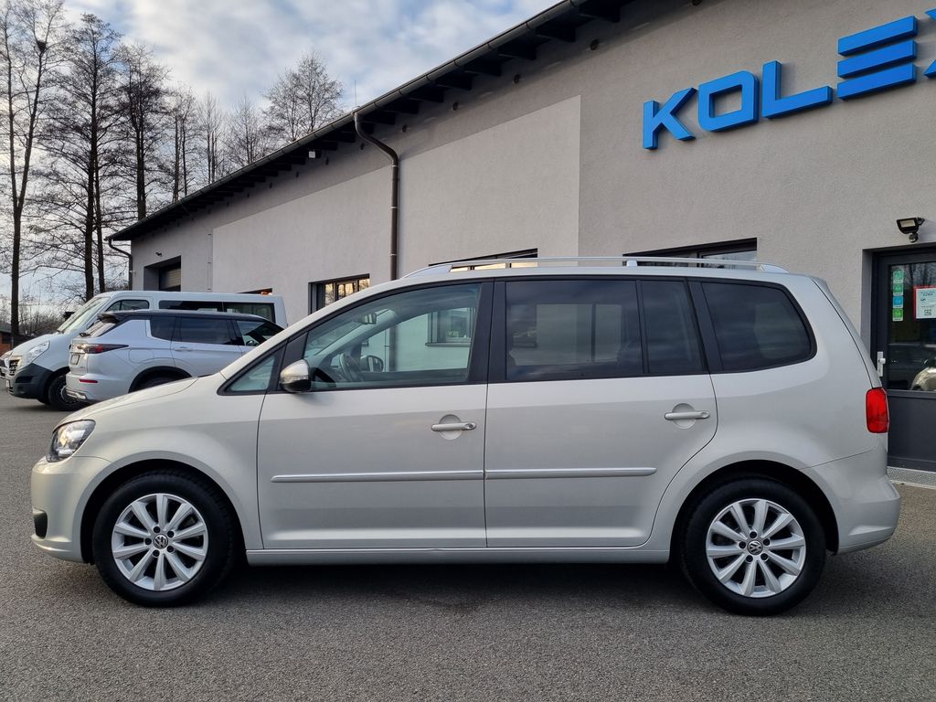 volkswagen-touran-2-0-tdi-130-kw-bez-ad-blue - 1