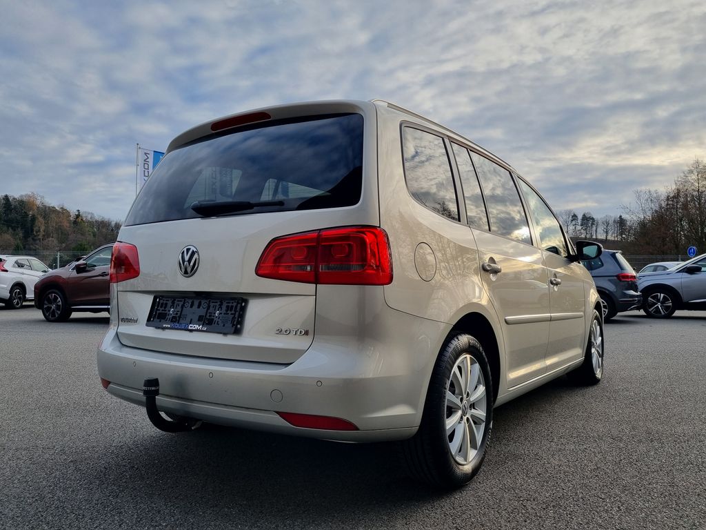 volkswagen-touran-2-0-tdi-130-kw-bez-ad-blue - 4