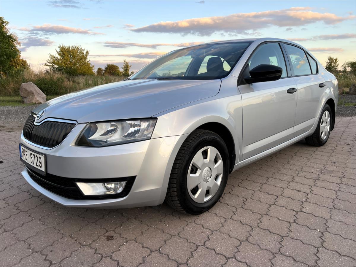 skoda-octavia-1-6-tdi-77kw-active-1-maj-cr - 2