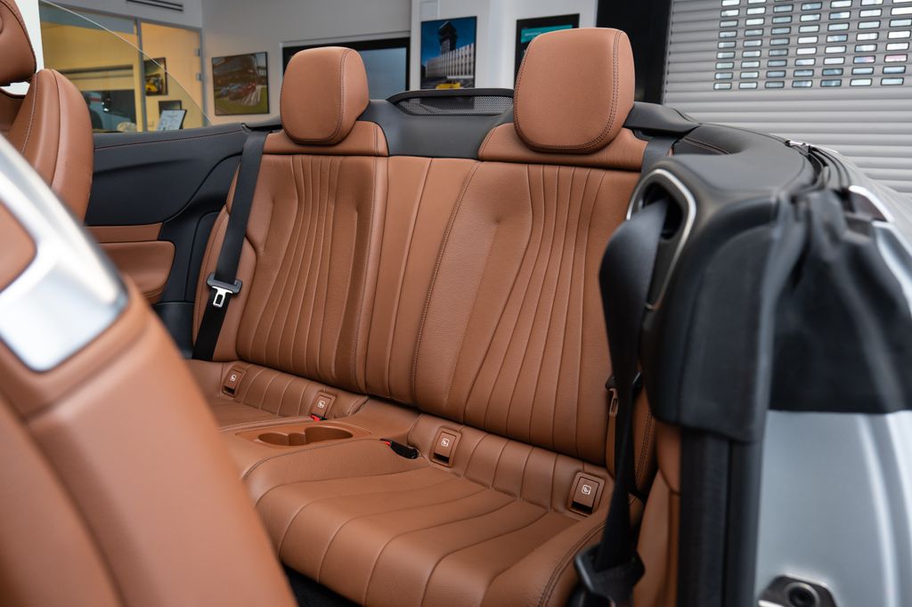 mercedes-benz-tridy-e-cabrio-burmester-bluetooth - 7