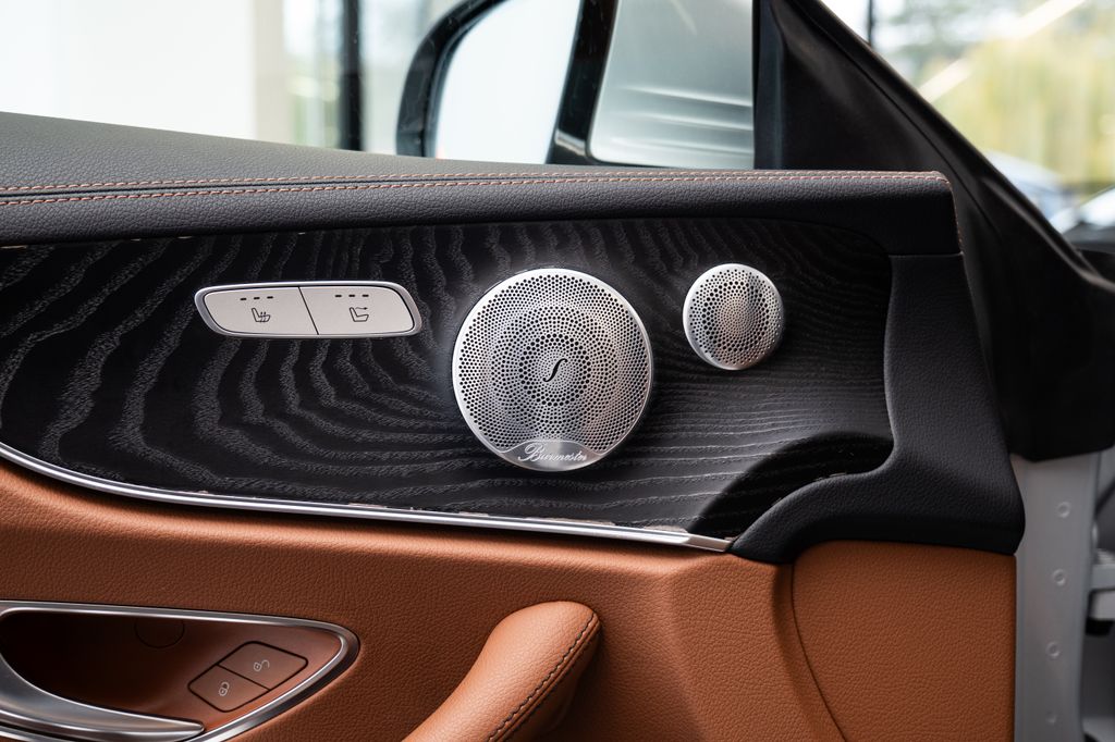 mercedes-benz-tridy-e-cabrio-burmester-bluetooth - 9