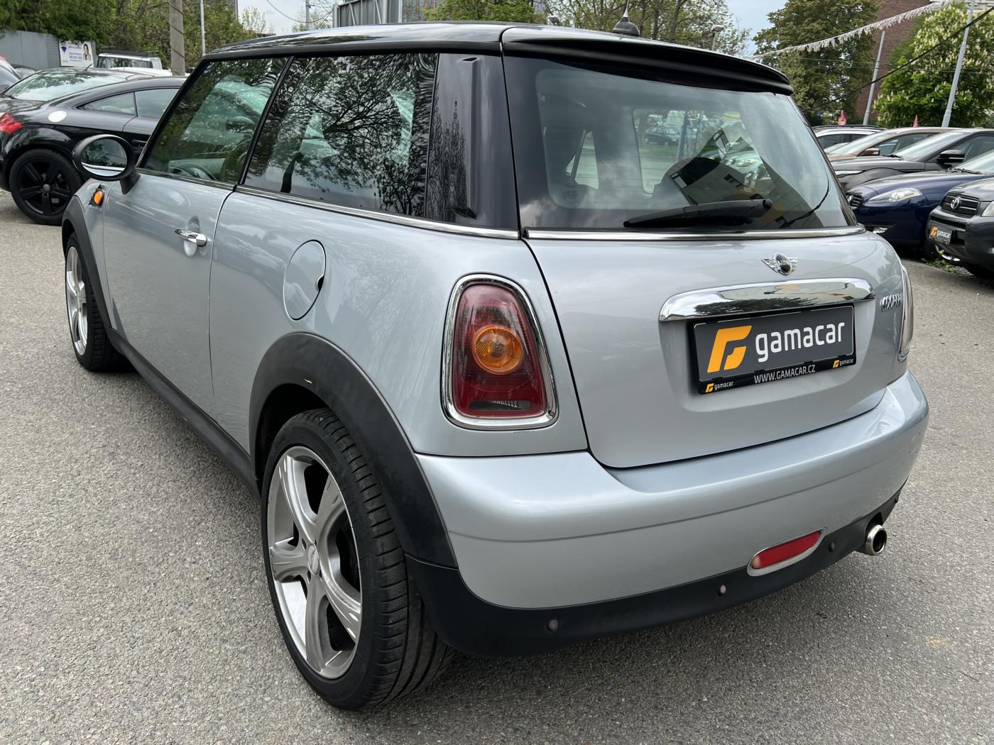 mini-cooper-1-6-bez-koroze - 9