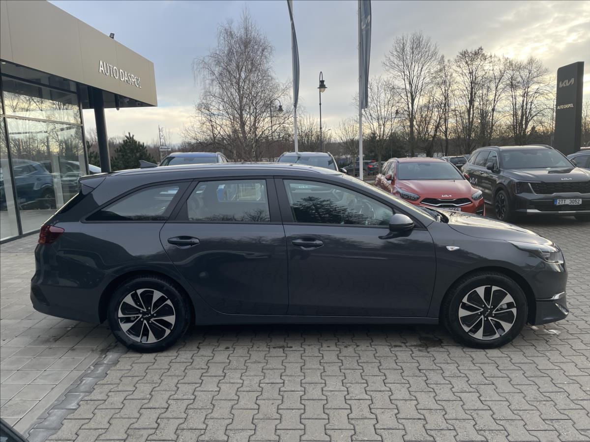 kia-ceed-1-5-t-gdi-sw-7dct-spin-ref - 1