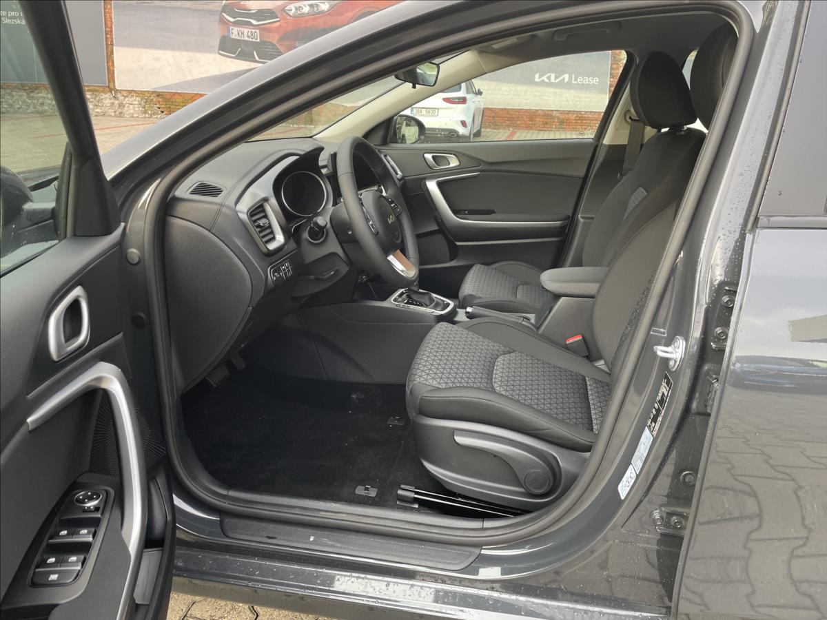 kia-ceed-1-5-t-gdi-sw-7dct-spin-ref - 8