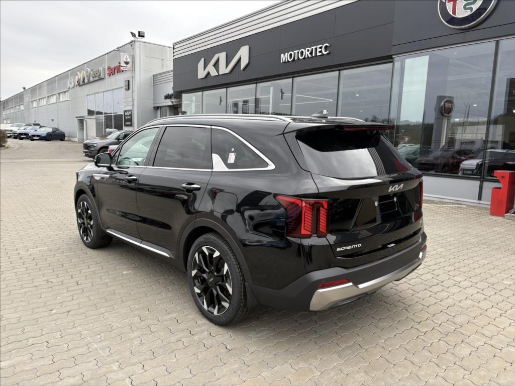 kia-sorento-2-2-crdi-scr-4x4-8dct-7p-top - 5