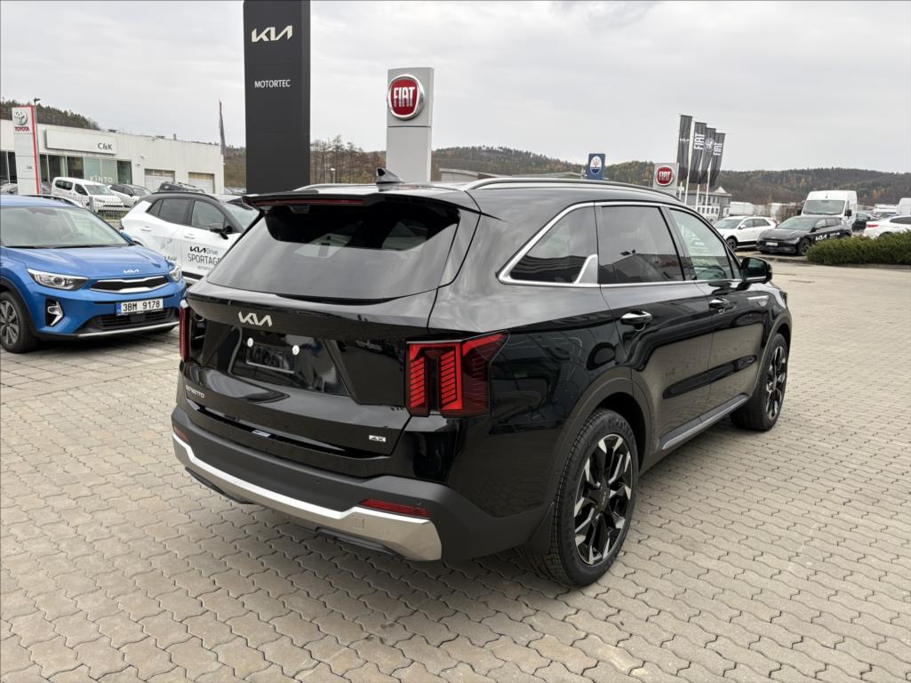 kia-sorento-2-2-crdi-scr-4x4-8dct-7p-top - 7