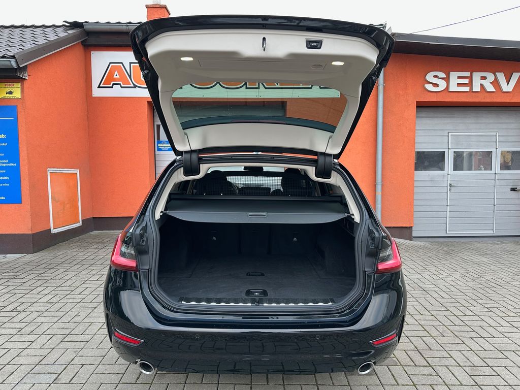 bmw-rada-3-d-140kw-sport-hud-led - 9