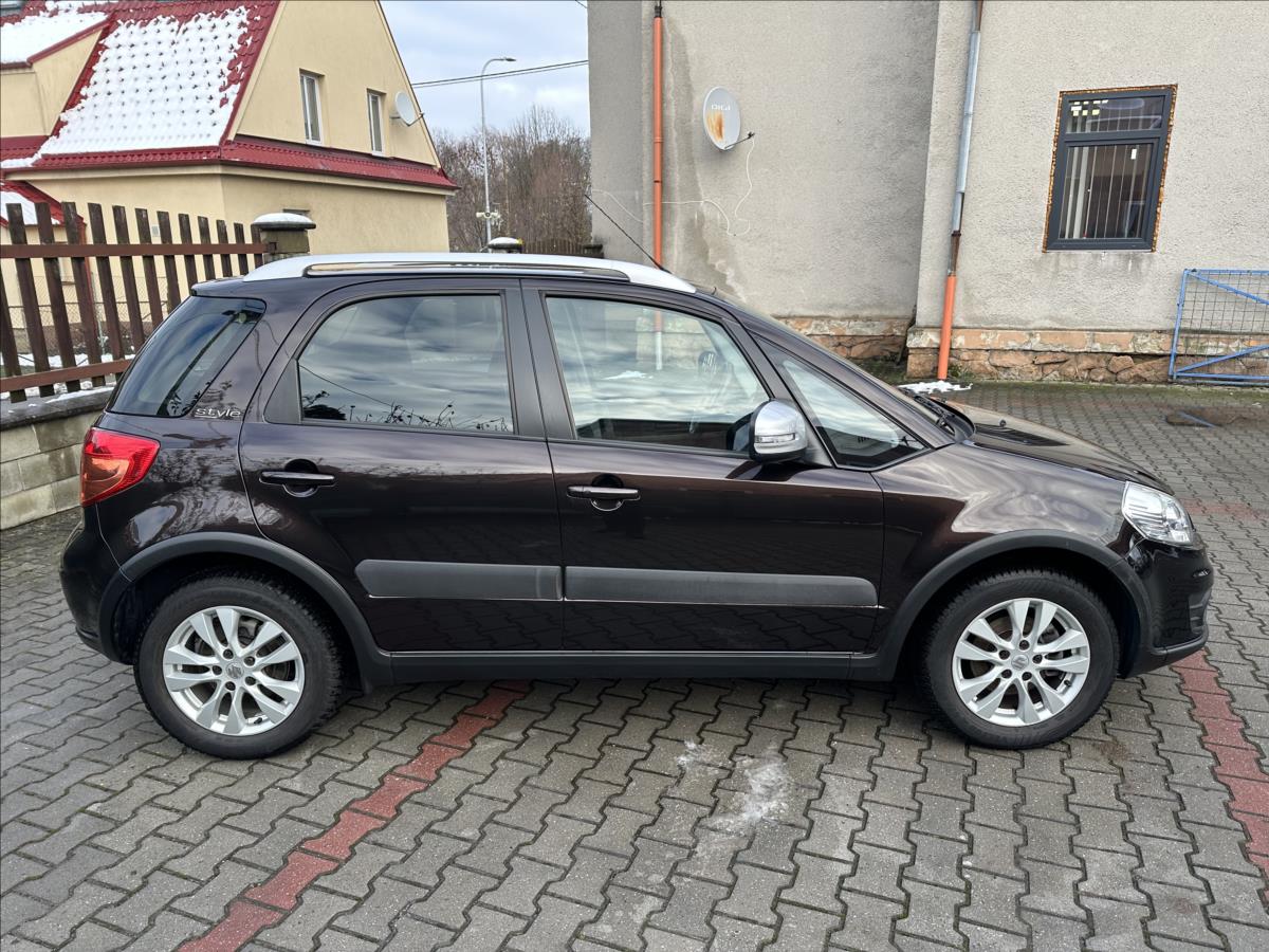 suzuki-sx4-1-6-1-majitel - 1