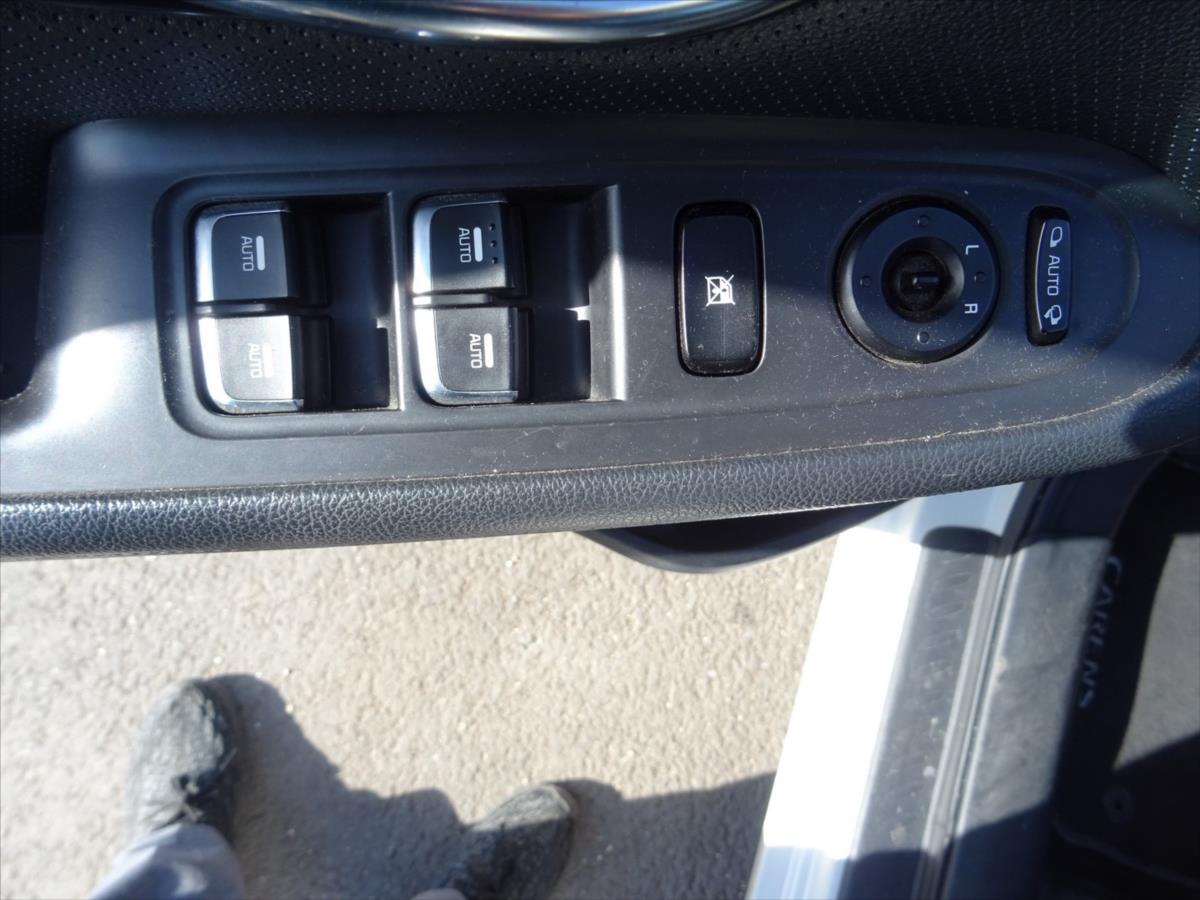 kia-carens-1-6-gdi-99-kw - 9