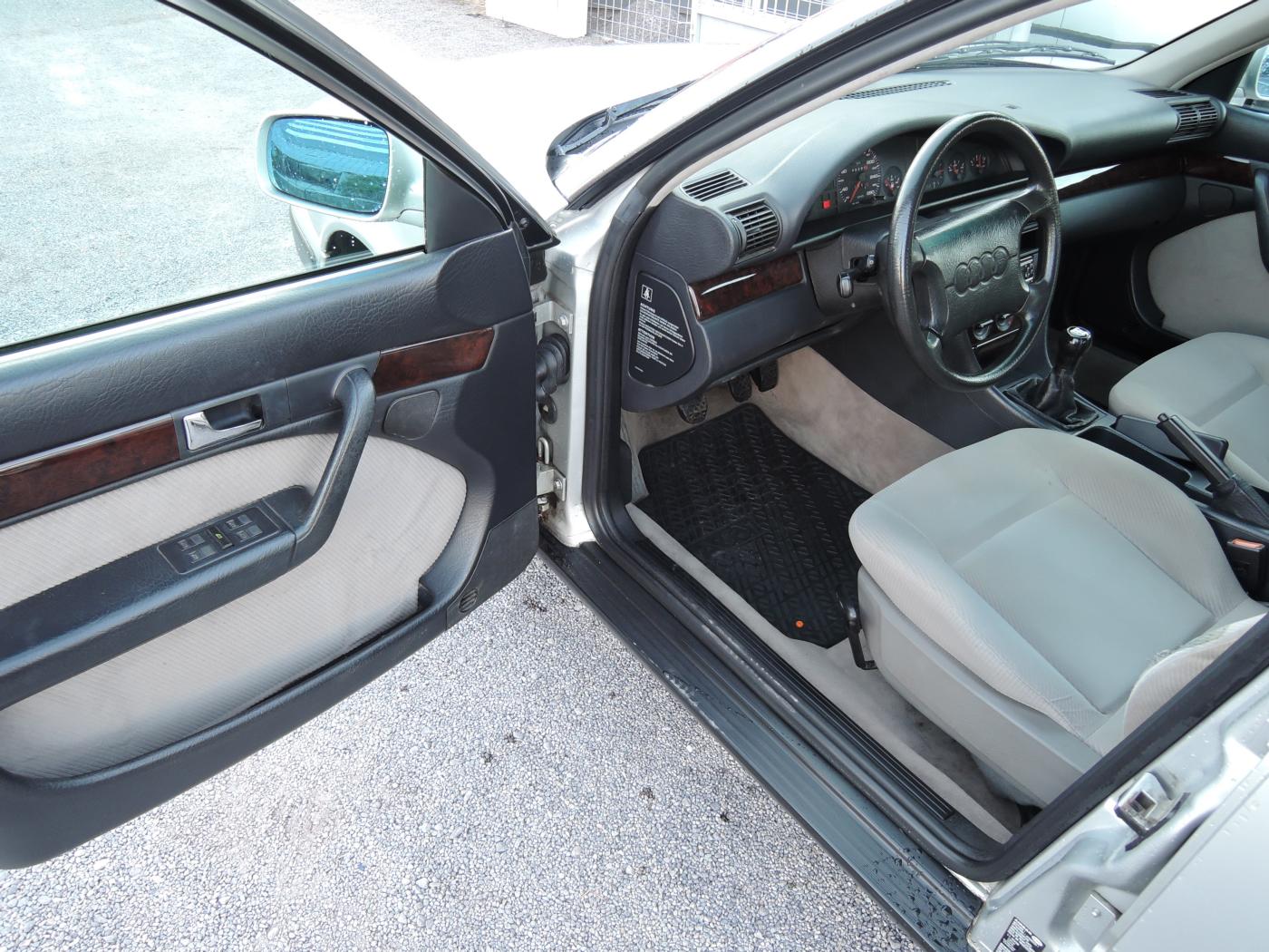 audi-100-2-6-v6-1-majitel-146-000-km - 7
