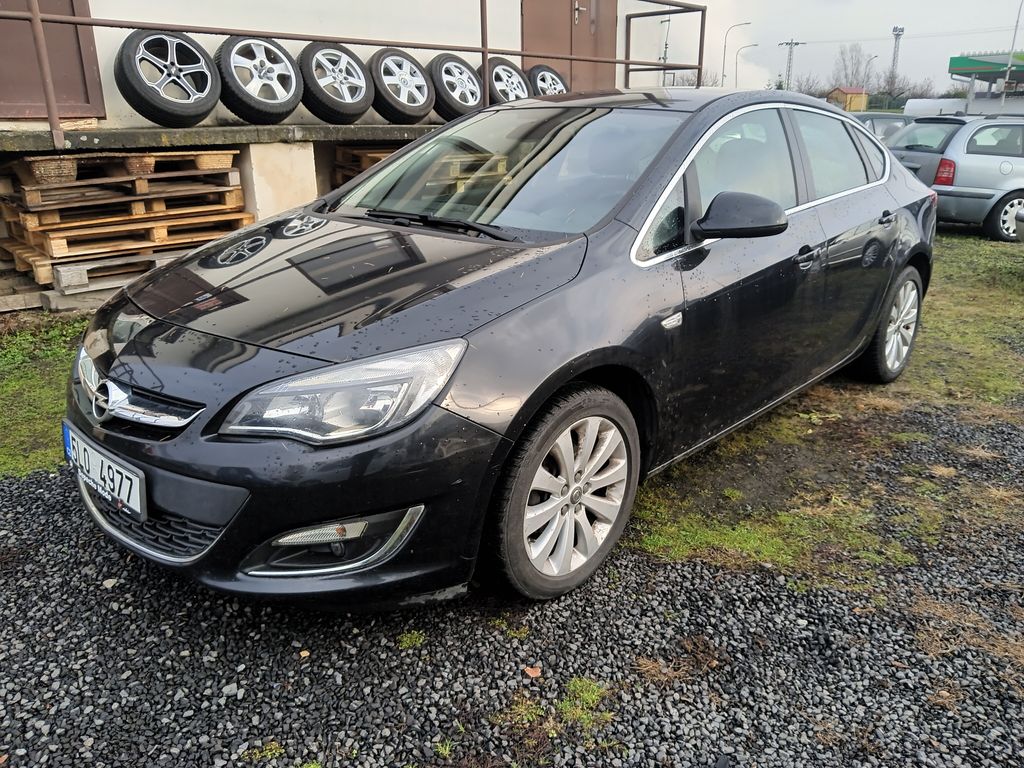 Opel Astra 1.4i Turbo Cosmo LPG