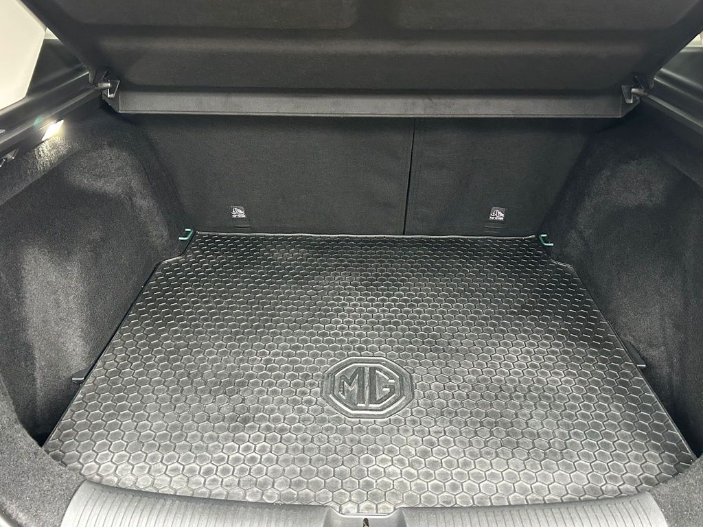 mg-zs-1-5-at-full-hybrid-excl-zaruka - 5