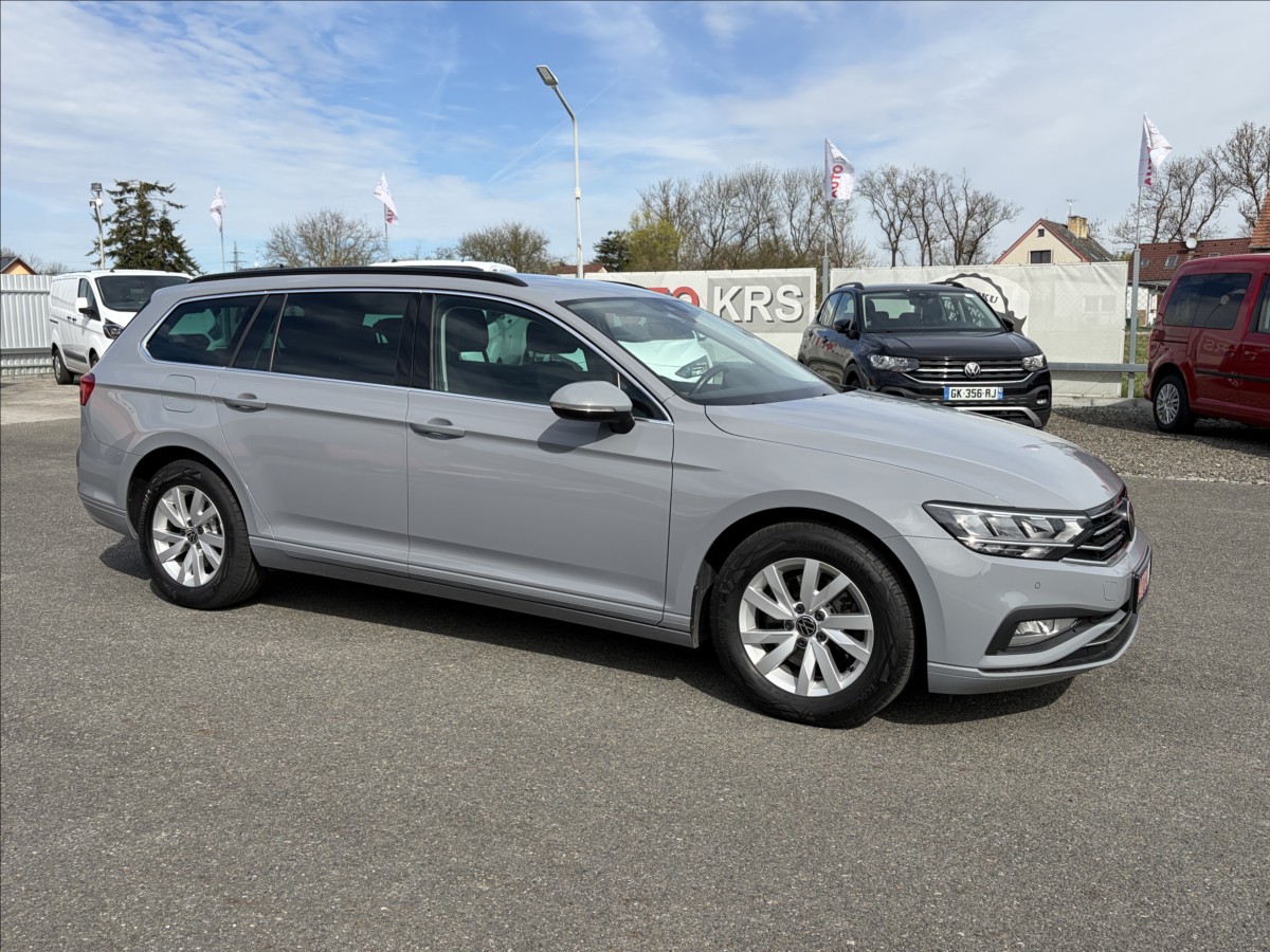 volkswagen-passat-2-0-tdi-dsg-kuze-led-navi-acctemp-vc-dph1-maj - 1