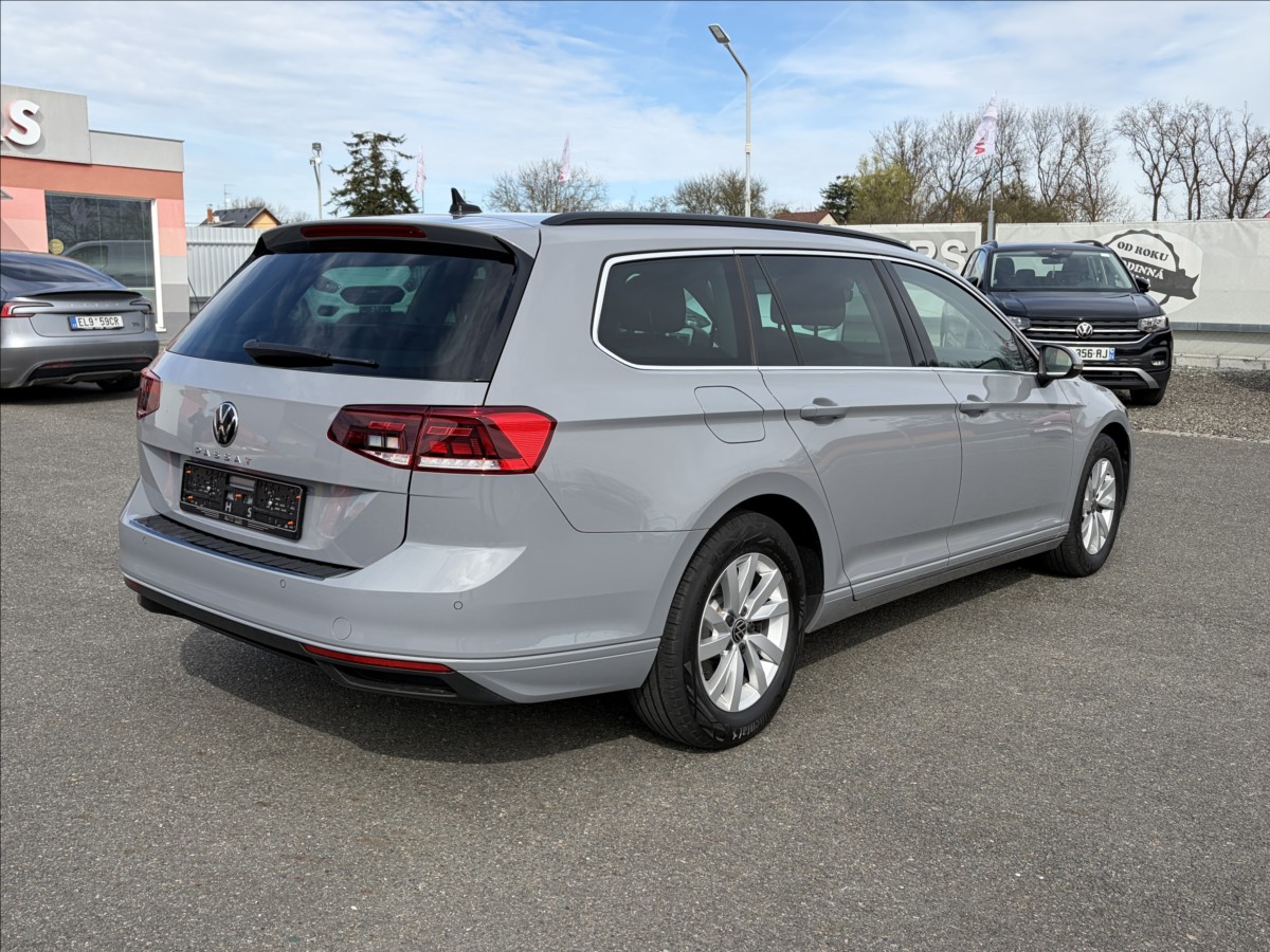 volkswagen-passat-2-0-tdi-dsg-kuze-led-navi-acctemp-vc-dph1-maj - 3