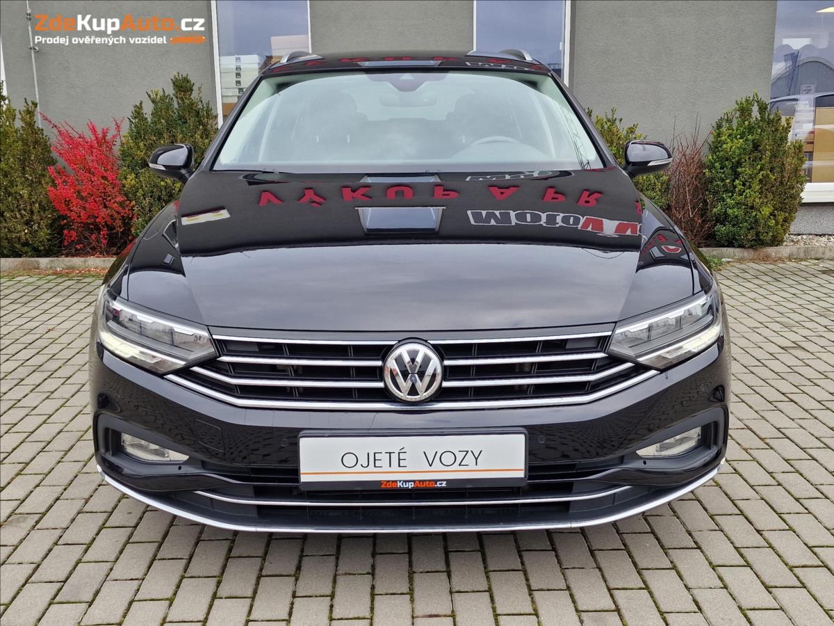 volkswagen-passat-2-0tdi-dsg-elegance-cr-1-maj - 3
