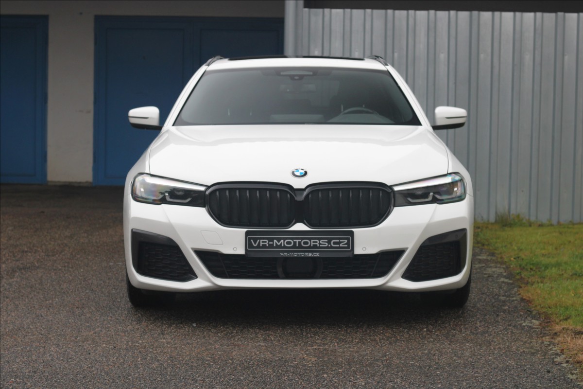 bmw-rada-5-530d-xdrive-msport-harman-kardon - 1