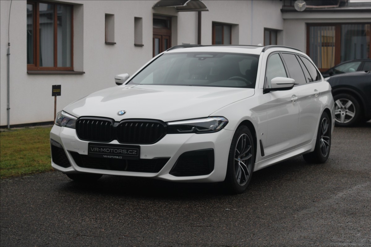 bmw-rada-5-530d-xdrive-msport-harman-kardon - 4