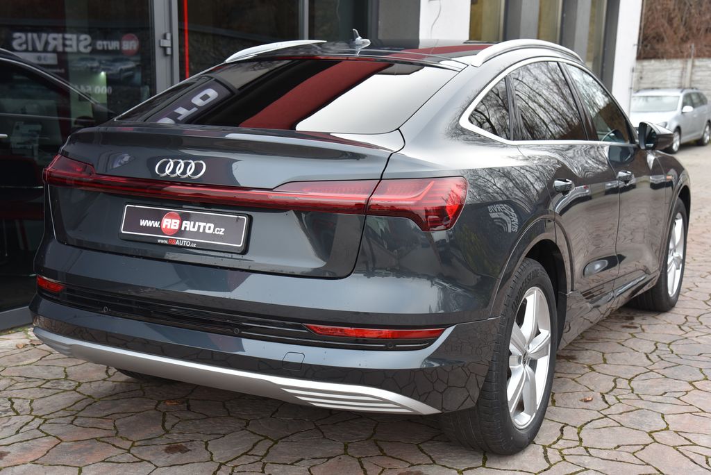 audi-e-tron-55-300-kw-s-line-quattro - 7
