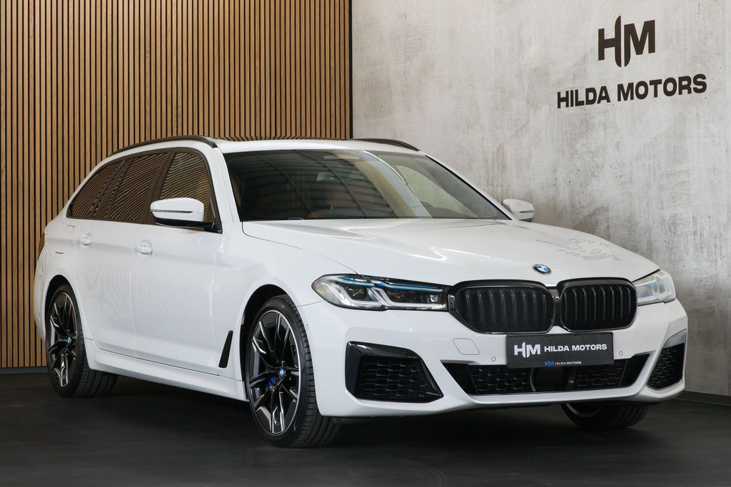 BMW Řada 5 540i 245kW xDrive MPaket Laser