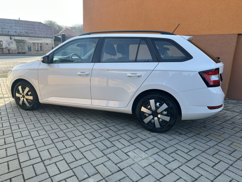 skoda-fabia-1-0-tsi-70kw-ambition-combi - 6