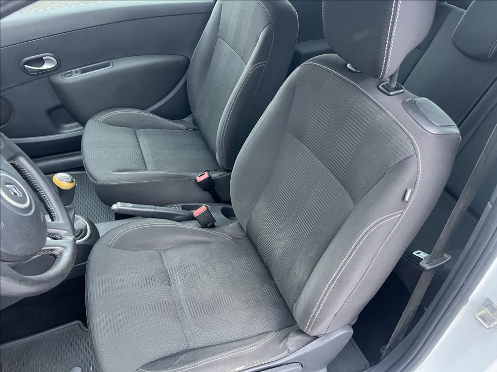 renault-clio-1-5-dci-2x-sada-kol-klima - 9