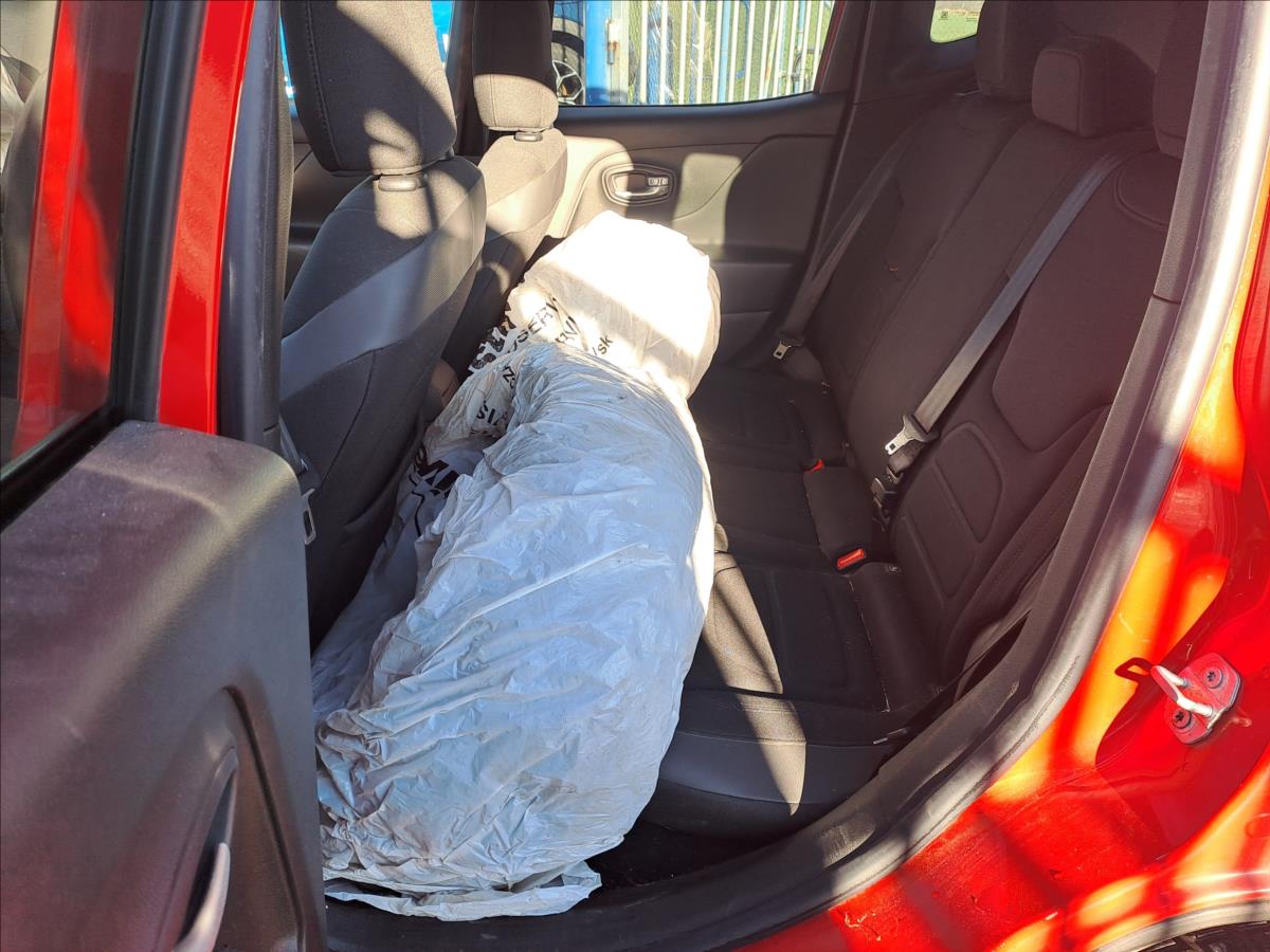 jeep-renegade-1-4-i-koupeno-cz - 5