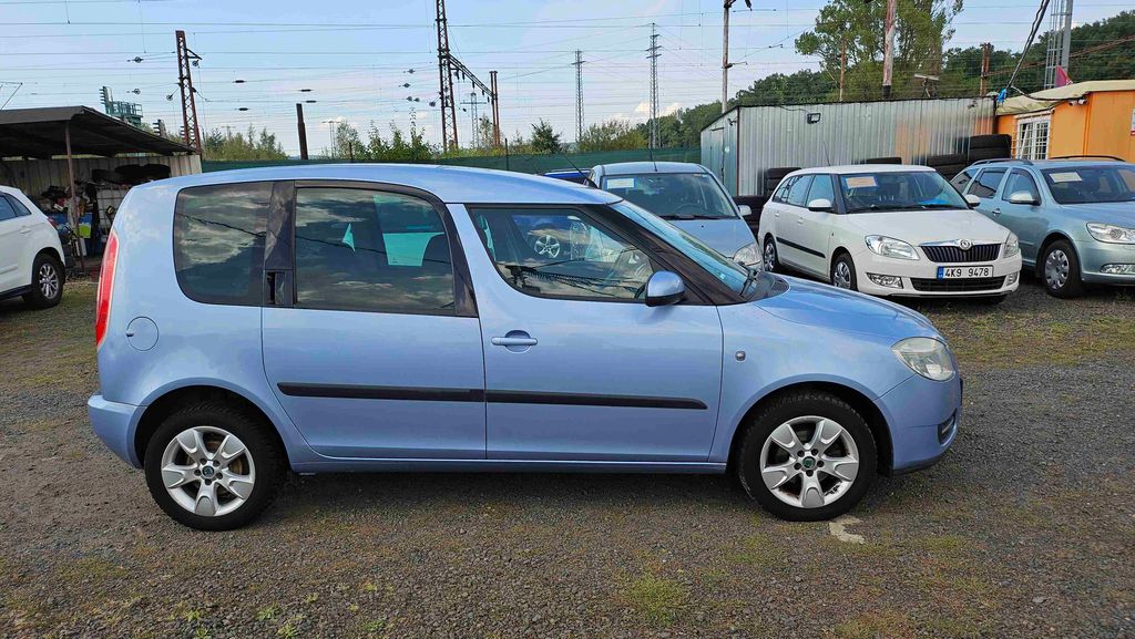 skoda-roomster-1-2i-12v-style - 2