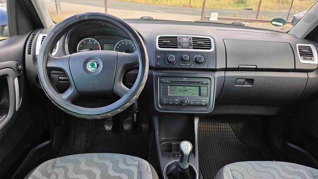 skoda-roomster-1-2i-12v-style - 8