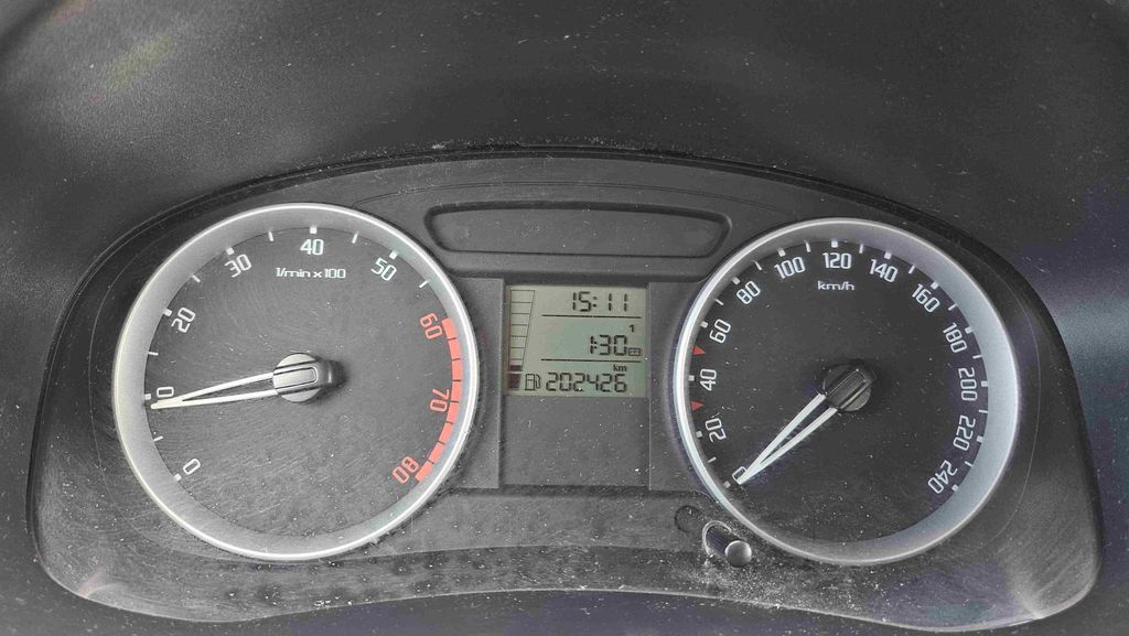 skoda-roomster-1-2i-12v-style - 9