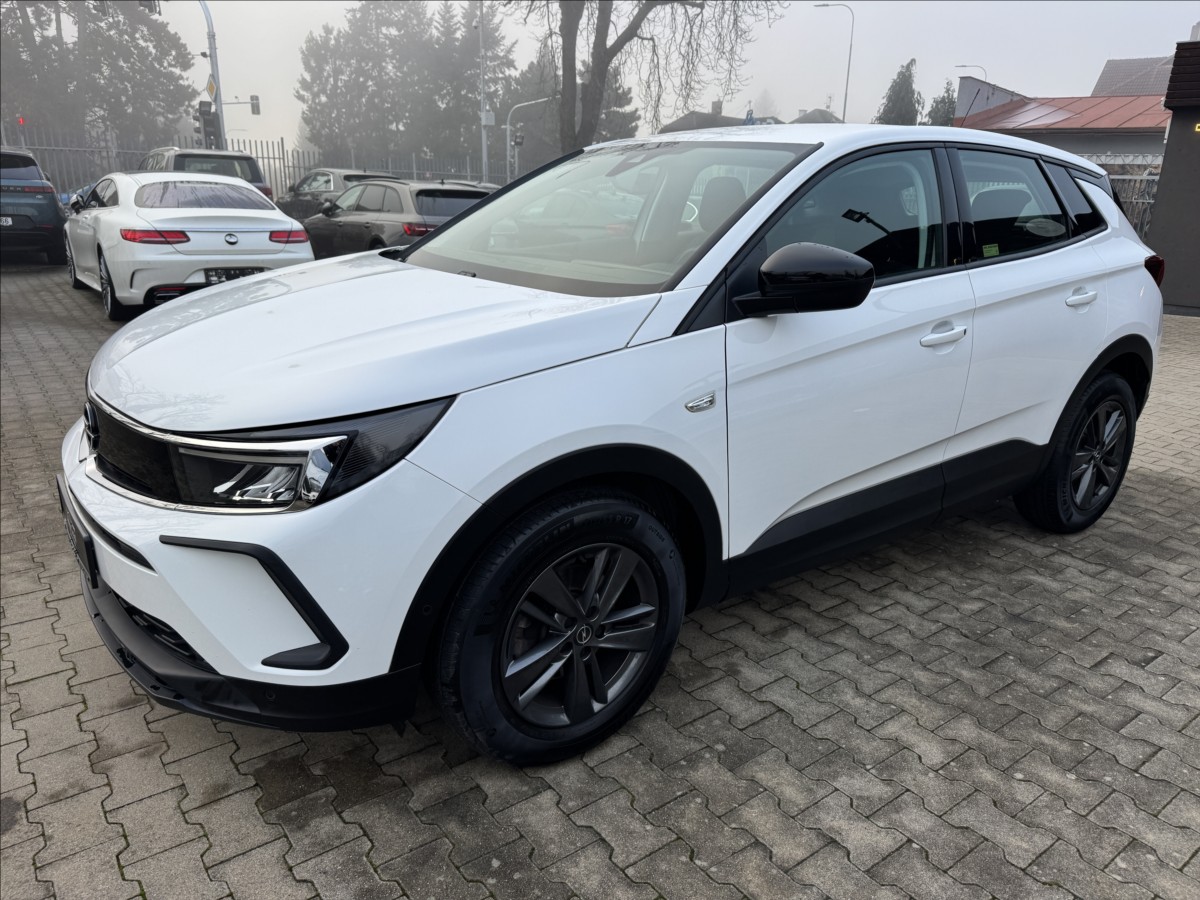 opel-grandland-1-2-turbo-130k-mt6 - 8