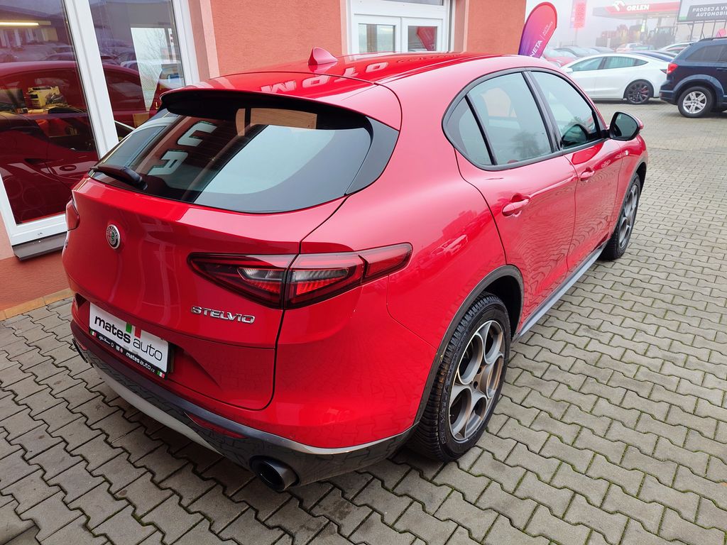 alfa-romeo-stelvio-2-0-ti-206-kw - 5