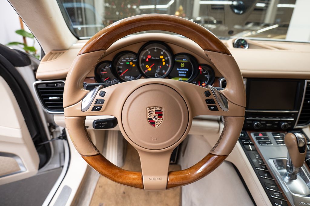 porsche-panamera-turbo - 5