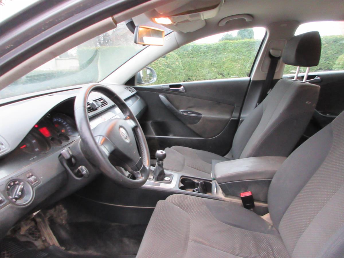 volkswagen-passat-2-0-tdi-103-kw-vada-turba-nove-cr - 9