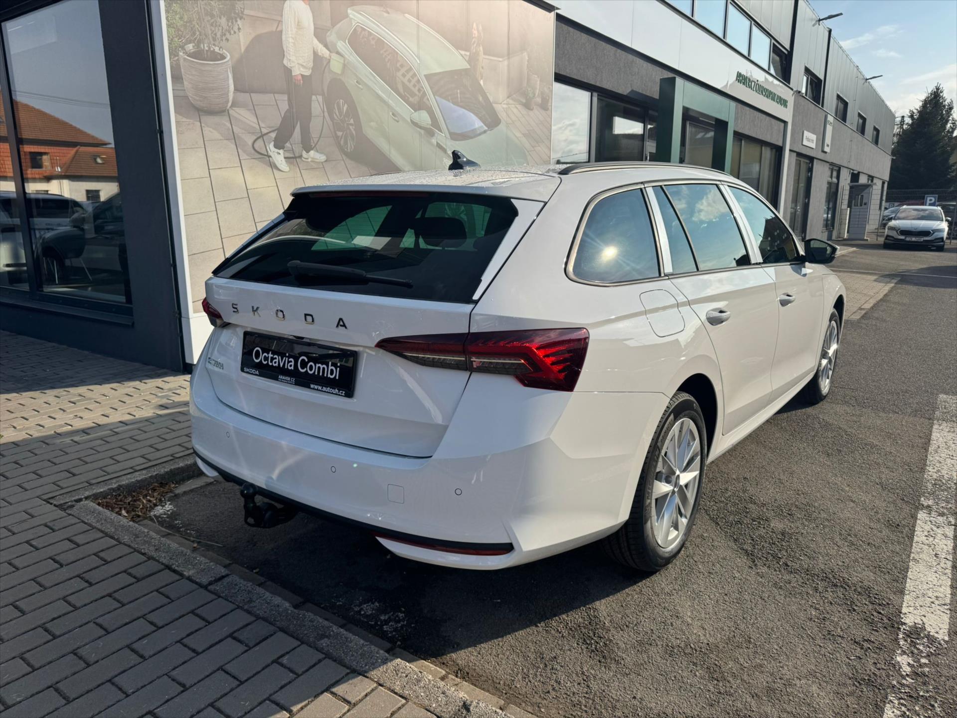 skoda-octavia-2-0-tdi-85-kw-classic - 4