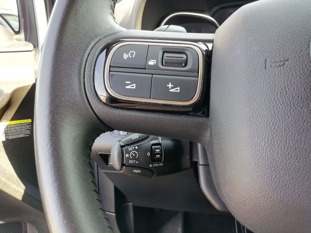 toyota-proace-city-verso-1-5-d-4d-a-t-l2-family-comfort - 9