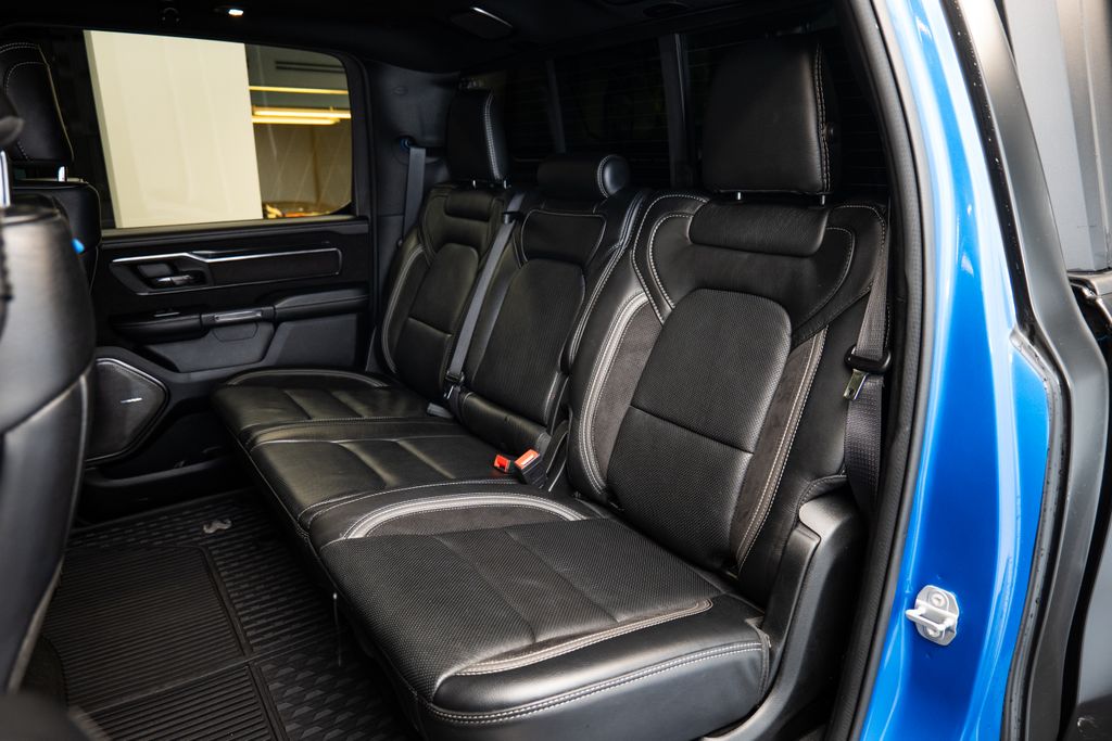 ram-1500-trx-stan-navijak-harman-kardon - 9