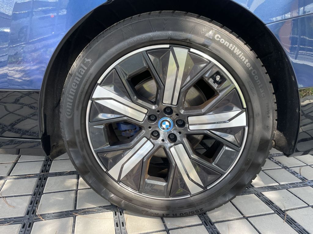 bmw-ix-xdrive40-h-k-360-kamera - 7
