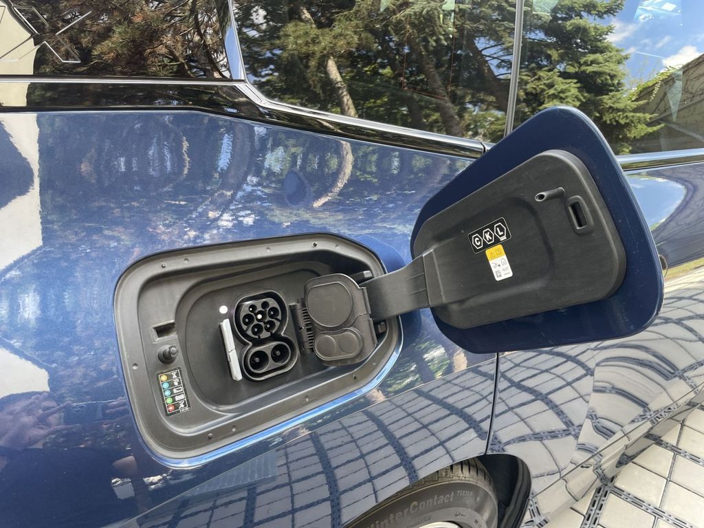 bmw-ix-xdrive40-h-k-360-kamera - 8
