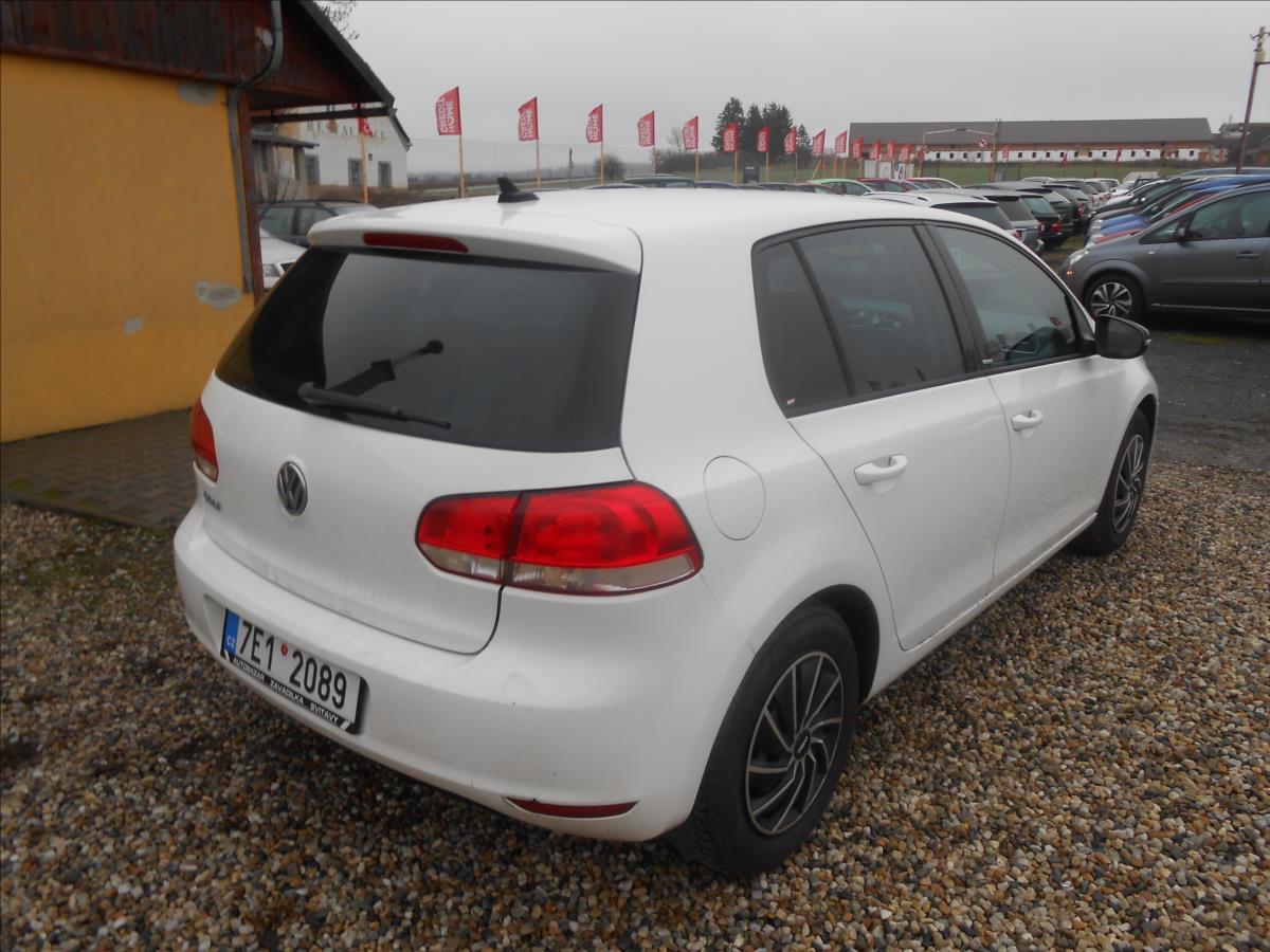 volkswagen-golf-1-2-tsi-63kw-style - 5
