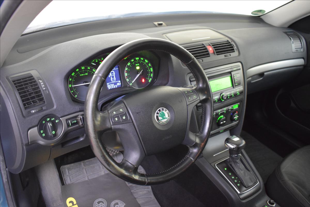 skoda-octavia-1-9-tdi-dsg-bez-koroze-pr-servis - 8