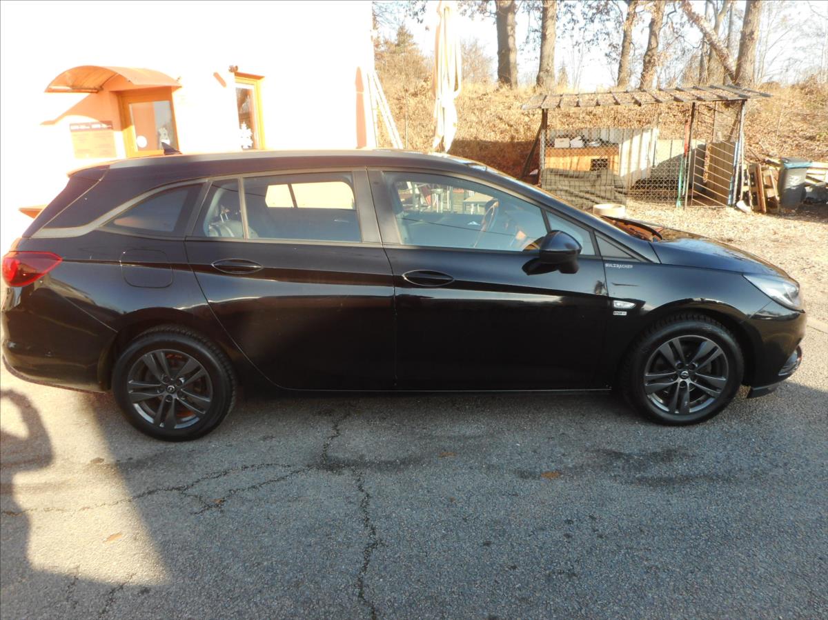 opel-astra-1-6-cdti-sport-tourer - 3
