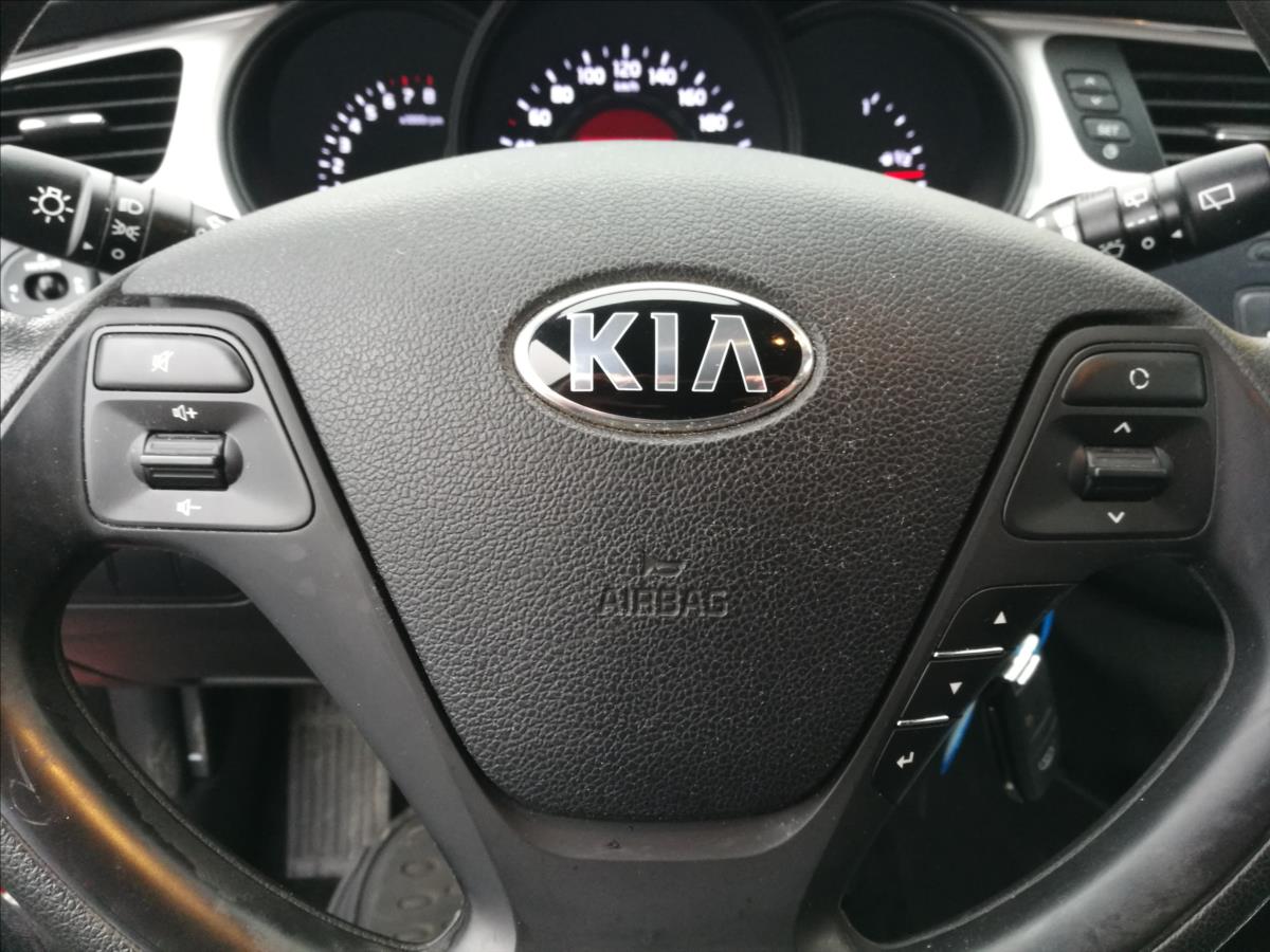 kia-ceed-1-4-i-cvvt-1-majitel - 6