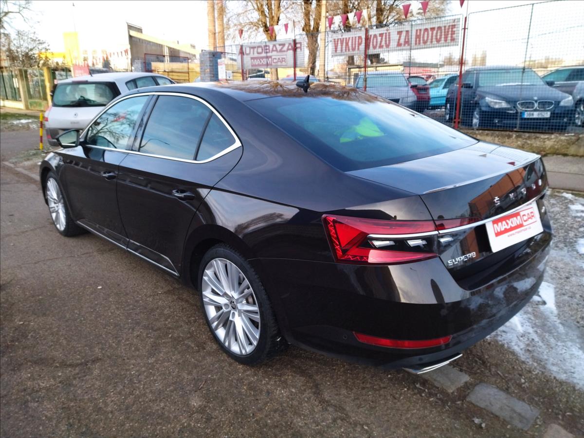 skoda-superb-2-0-tsi-4x4-dsg-200kw-laurin-a-klement - 5