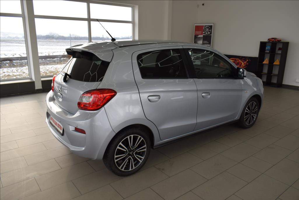 mitsubishi-space-star-1-2-i-1-maj-klima-vyhr-sed - 5