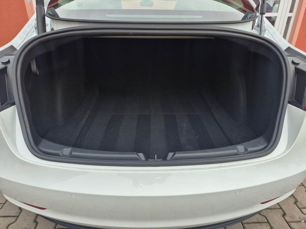 tesla-model-3-long-range-dual-motor-366-kw-s - 9