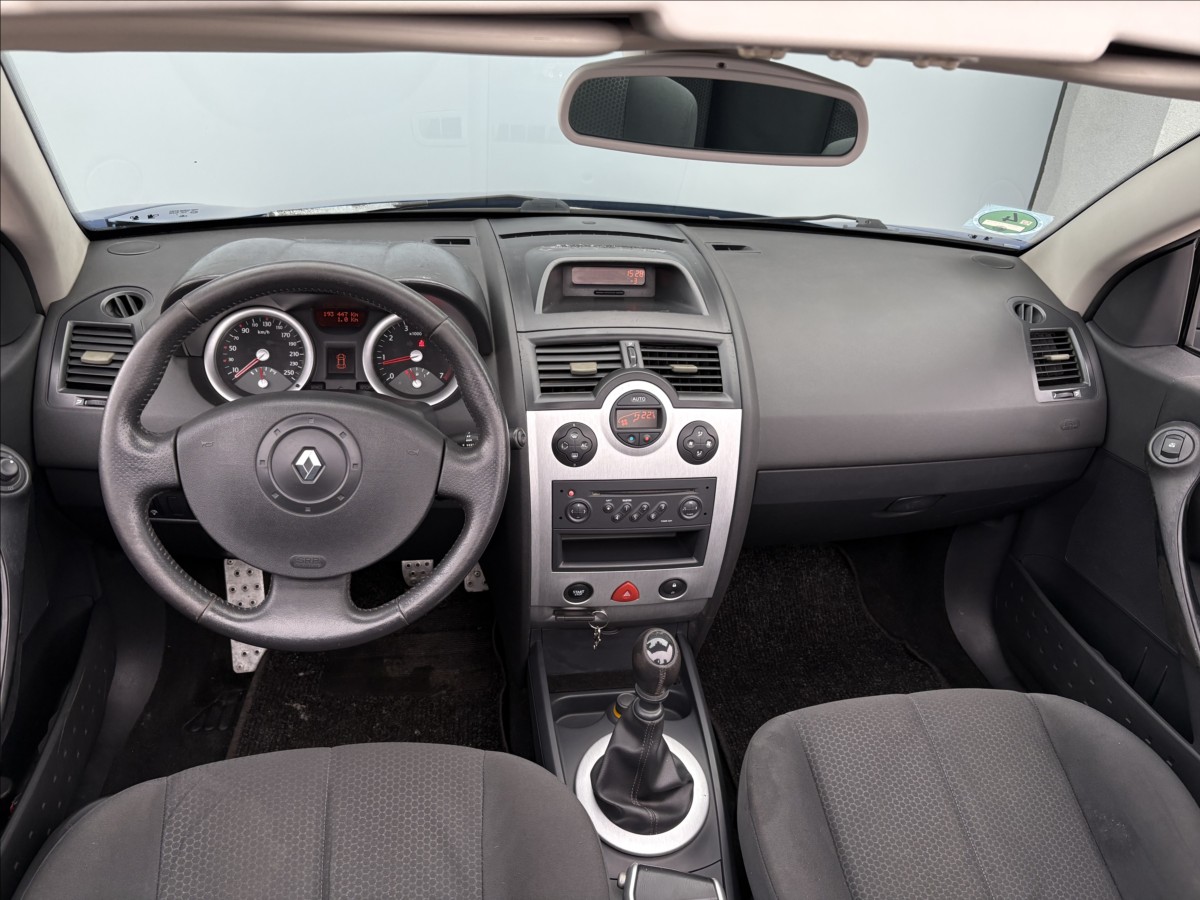 renault-megane-2-0-i-99-kw-kabriolet - 8